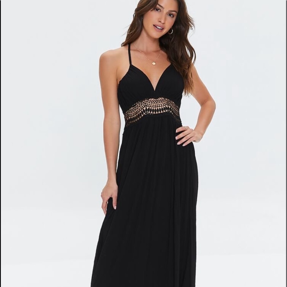 Maxi dress NWT never worn. Size small black from forever 21